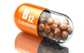 دلایل کمبود ویتامین B12