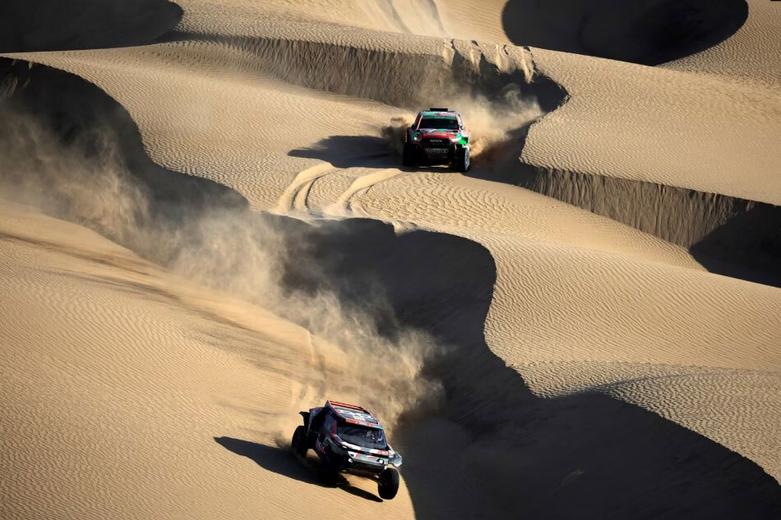 مسابقات اتومبیلرانی "رالی داکار" 