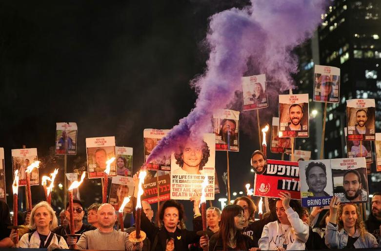 شادمانی خانواده های اسرای اسرائیلی از توافق آتش بس