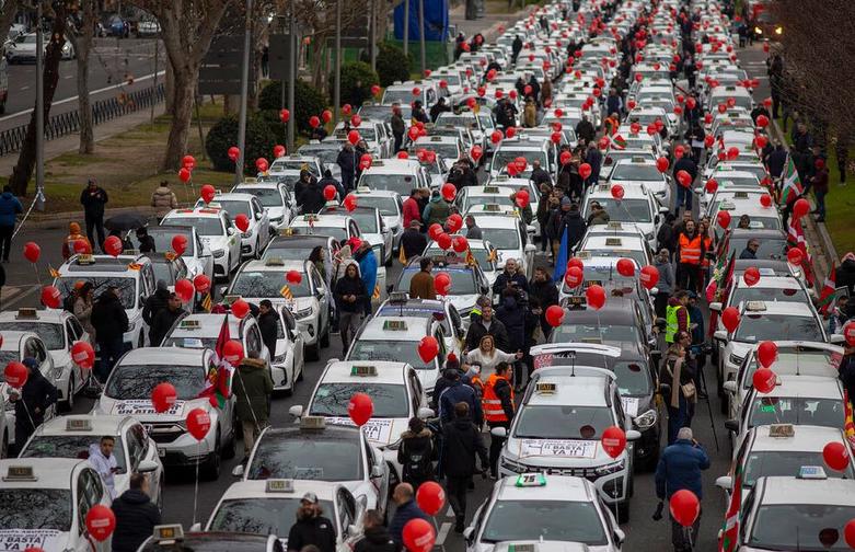 اعتصاب سراسری تاکسی داران اسپانیایی