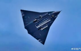 جنگنده پنهانکار J-36