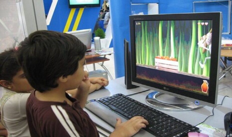 کودکان بازی‌های کامپیوتری