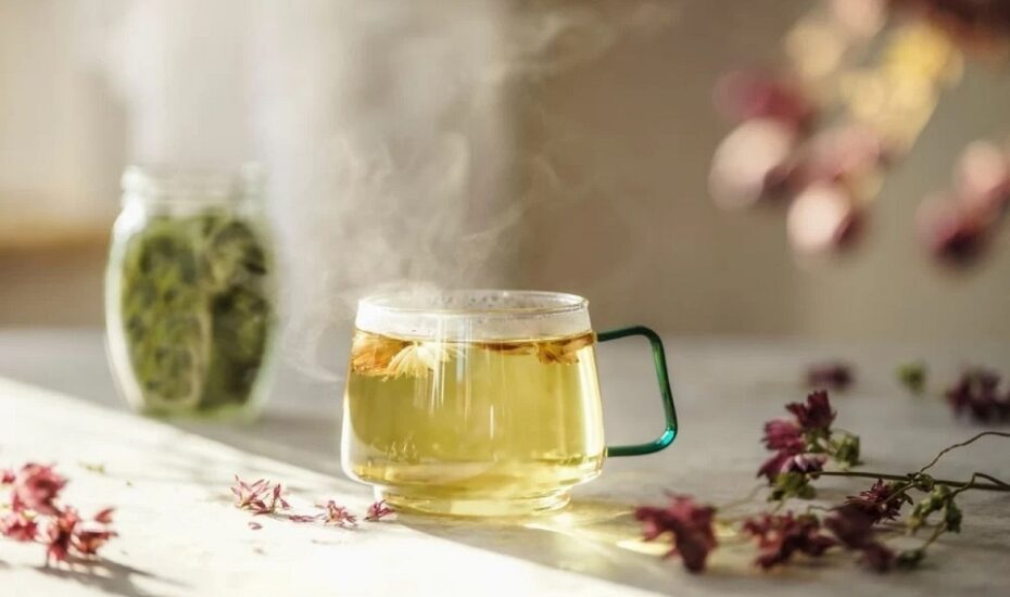 پوستی روشن و شاداب دمنوش‌