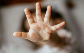 فوت یک دختر ۶ ساله در پی کودک‌آزاری