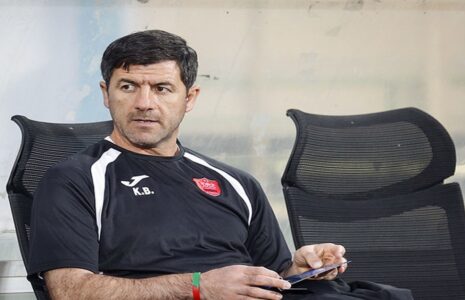 کریم باقری سکان‌دار پرسپولیس