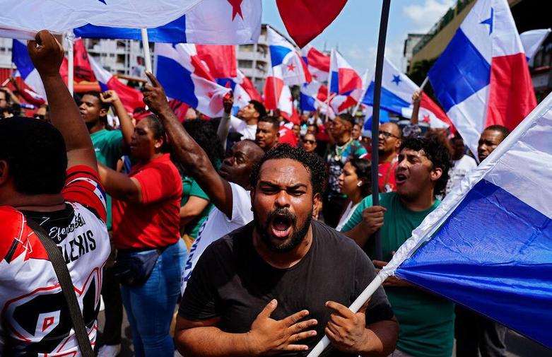 تظاهرات مردمی علیه سفر "مارکو روبیو"