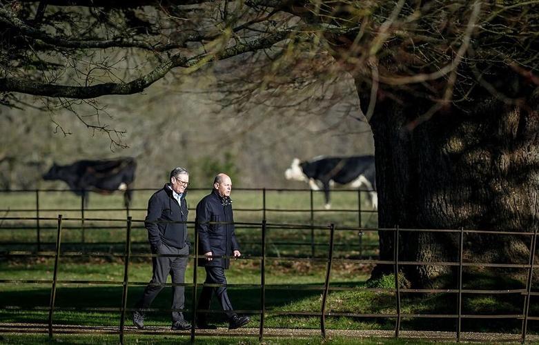 دیدار صدراعظم آلمان با همتای انگلیسی