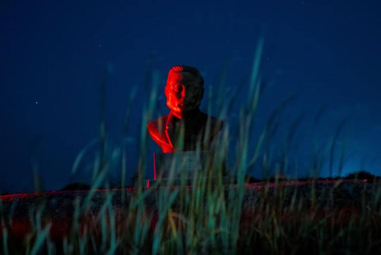 نصب مجسمه ای از "ایلان ماسک"