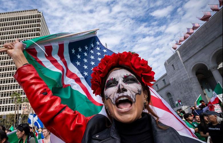 تظاهرات گسترده علیه سیاست های ضدمهاجرتی ترامپ