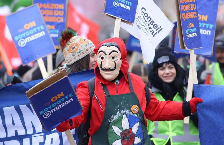 اعتراضات به اخراج 2 هزار کارمند شرکت آمازون