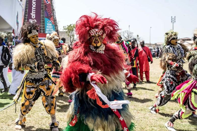 دیدنی های امروز؛ از جشنواره مرکبات تا دعا برای سلامتی پاپ سالگرد استقلال کشور آفریقایی گامبیا