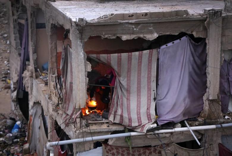 گرم کردن خانه های آسیب دیده از جنگ
