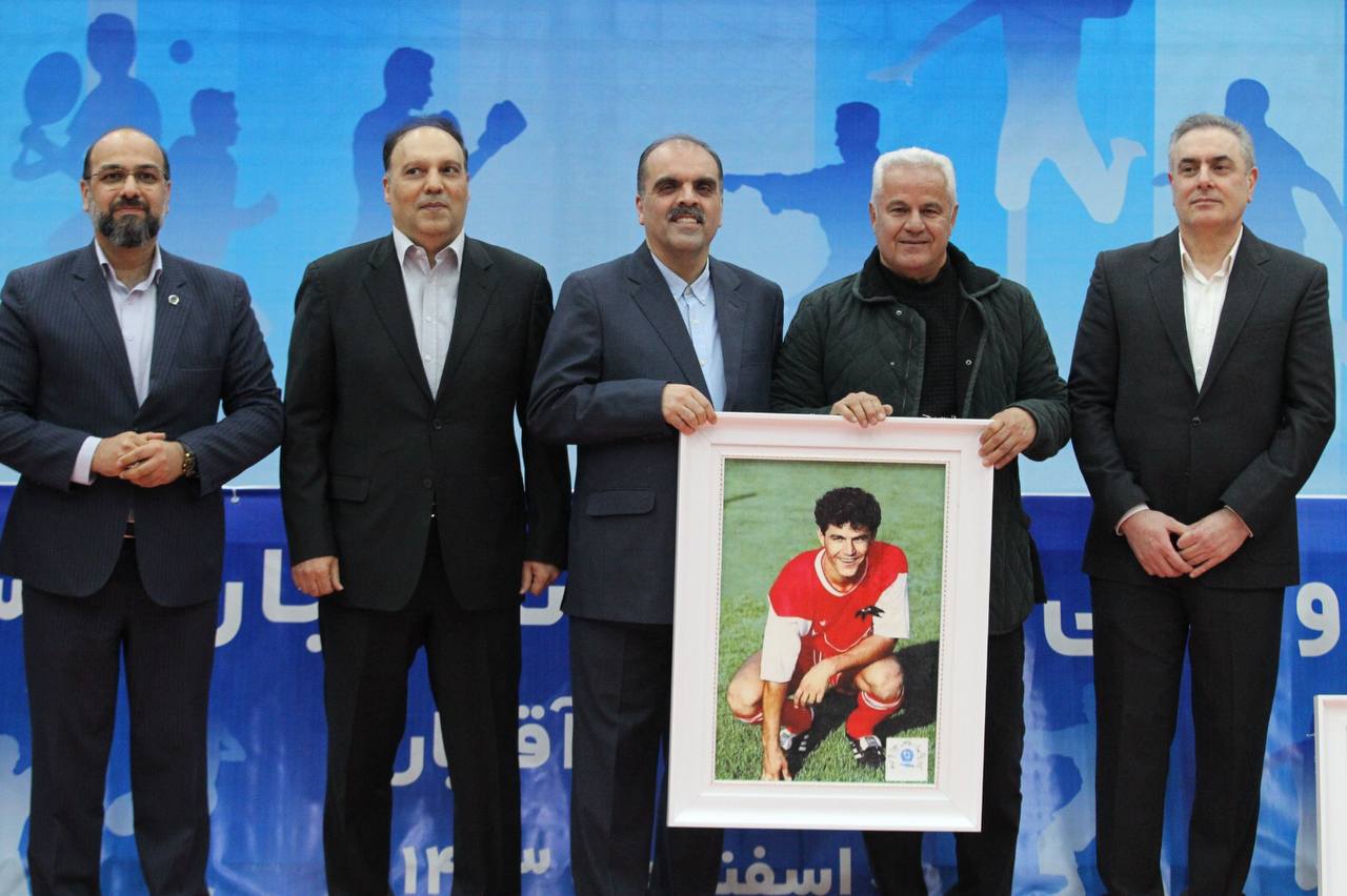 تجلیل از همسر ناصرخان حجازی و فرشاد پیوس