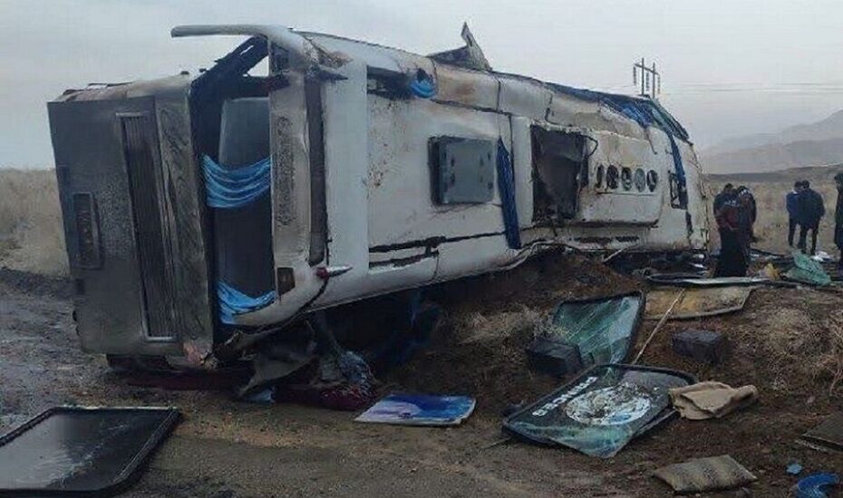 واژگونی اتوبوس در محور اهر - کلیبر