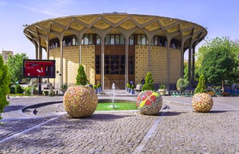 کاشی زیبایی که در تالار وحدت ساخته شد/ فیلم