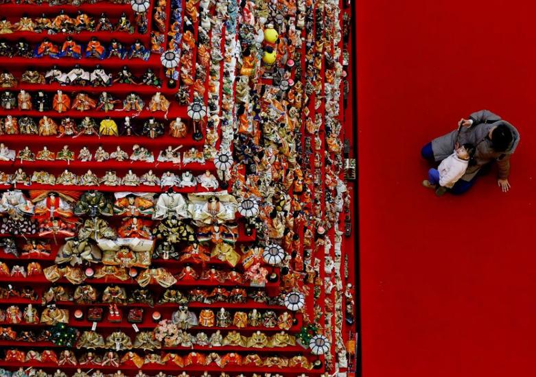 1605 عروسک سنتی ژاپنی در مراسم جشن "هیناماتسوری"