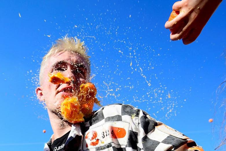 کارناوال سالانه جنگ پرتقال