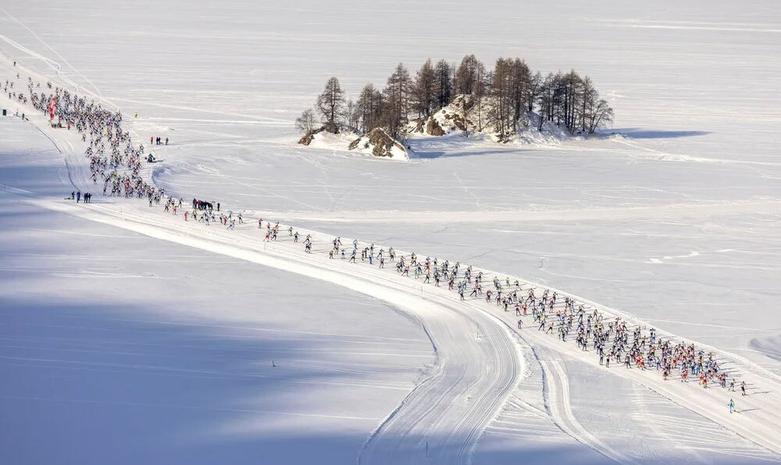مشارکت 14 هزار نفر در مسابقات اسکی