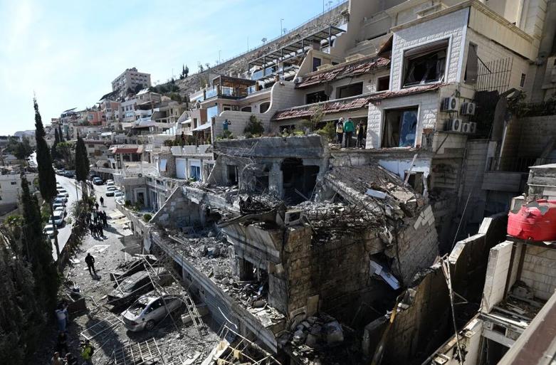 حمله هوایی اسرائیل به ساختمانی در شهر دمشق 