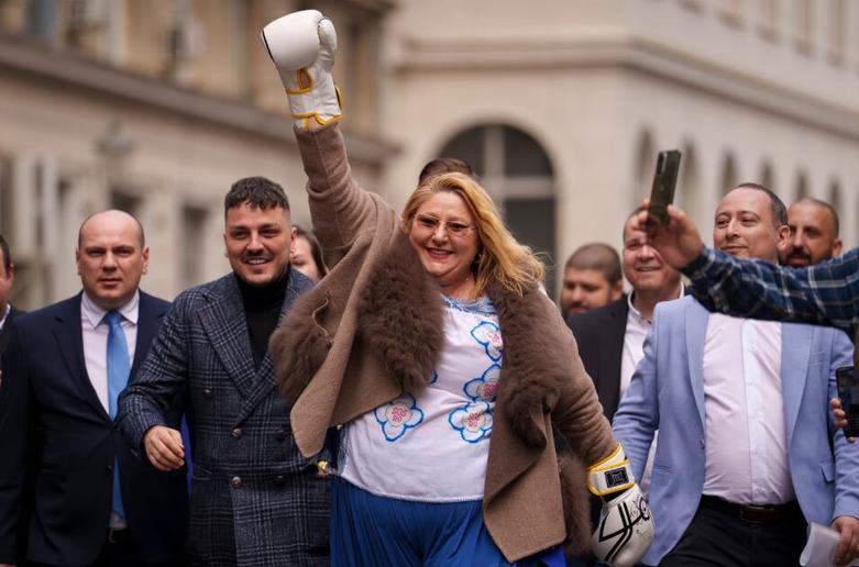 "دیانا سوسوآکا" سیاستمدار جنجالی رومانیایی