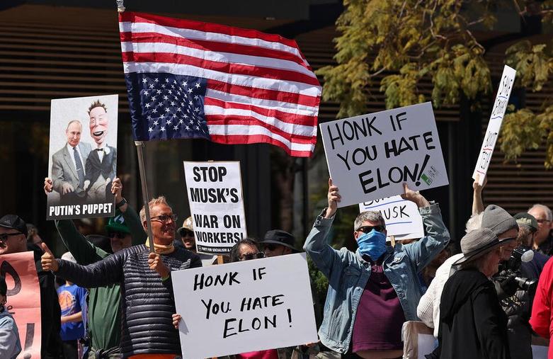 تظاهرات در شهرهای آمریکا علیه ترامپ