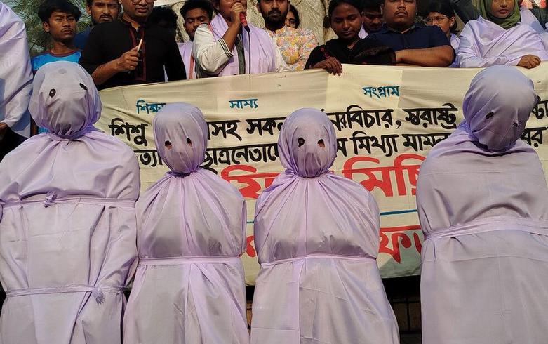 تظاهرات دانشجویی در حمایت از قربانیان تجاوز جنسی