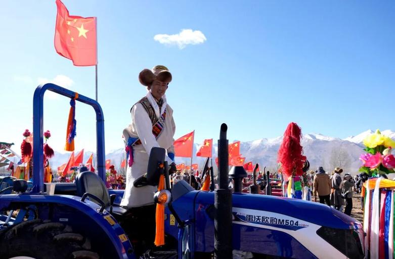 یک روستایی تبتی در شهر "لهاسا" چین