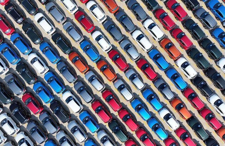 دیدنی های امروز؛ از جشن "پوریم" تا حملات آمریکا به یمن خودروهای صادراتی چینی