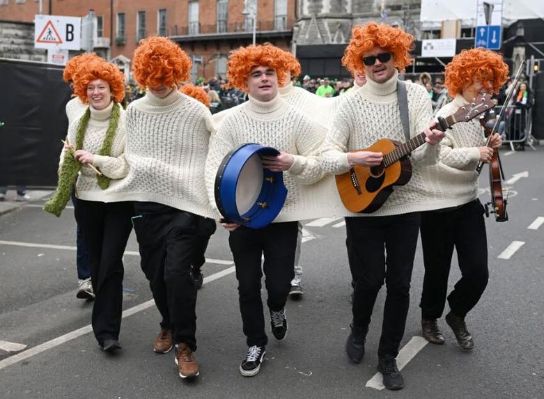 دیدنی های امروز؛ از جشن "پوریم" تا حملات آمریکا به یمن جشن روز سن پاتریک در دوبلین ایرلند