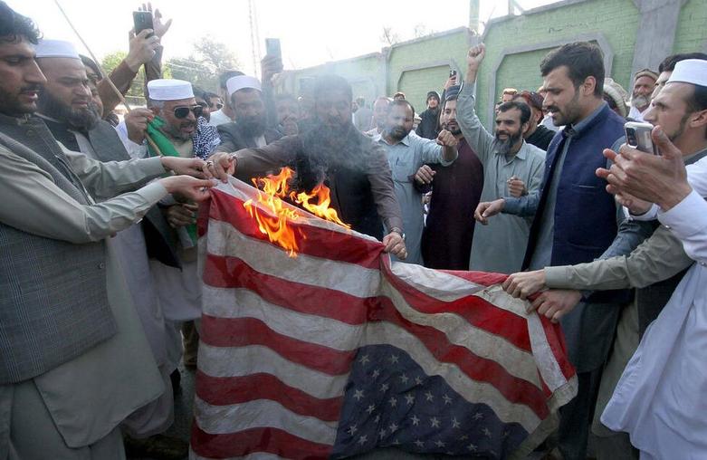 تظاهرات ضداسرائیلی در مقابل کنسولگری آمریکا 