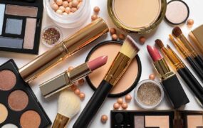 محصولات آرایشی غیرمجاز