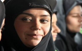 الهام چرخنده مجری تلویزیون شد