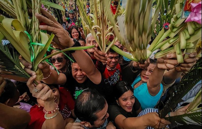 مراسم "یکشنبه نخل"