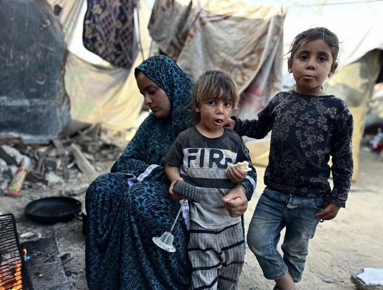 اردوگاه چادری اسکان آوارگان جنگی در شهر خان یونس