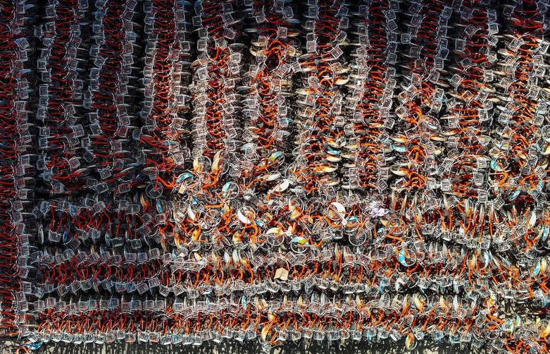 یک پارکینگ دوچرخه های اشتراکی در نانجینگ چین