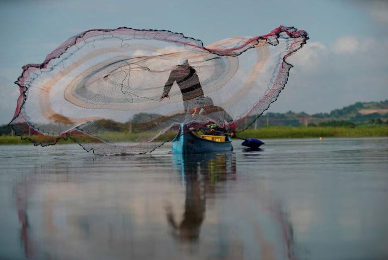 دیدنی های امروز؛ از اوضاع فاجعه بار غزه تا شهر زباله زده انگلیس ماهیگیری در اکوادور