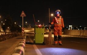 تجهیز لباس پاکبان‌هاچراغ چشمک زن