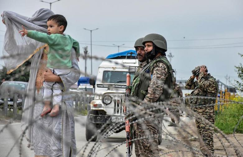 تشدید تدابیر امنیتی در شهر سرینگر 