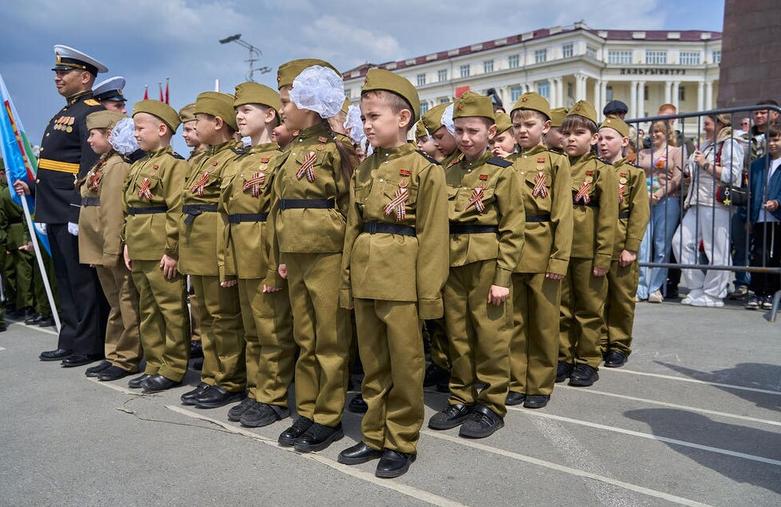  رژه جشن هشتادمین سالگرد پیروزی در جنگ دوم جهانی 