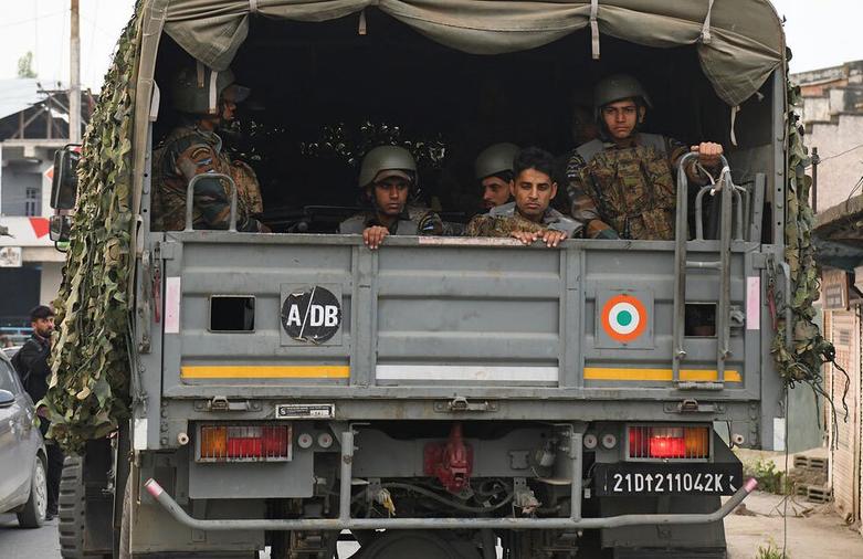 نیروهای هندی در شهر "پامپور"