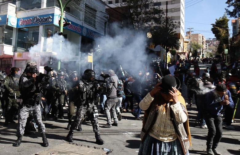 درگیری پلیس بولیوی با هواداران