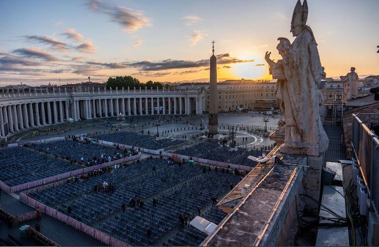 میدان اصلی واتیکان برای برگزاری مراسم تحلیف پاپ