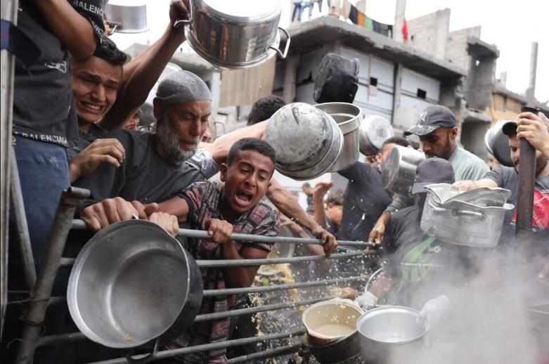 مرکز توزیع غذا در منطقه بیت لاهیا 