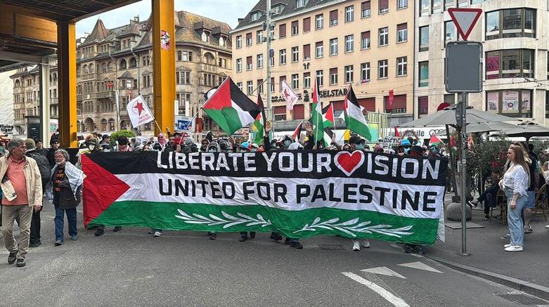 تجمع حامیان فلسطین در حاشیه مسابقات خوانندگی "یوروویژن" 