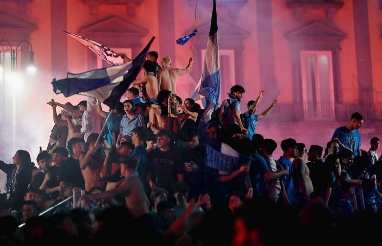 جشن قهرمانی تیم فوتبال "ناپولی" 