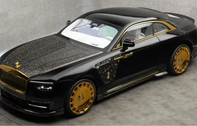 رولزرویس Wraith با تزئینات طلای ۲۴ عیار