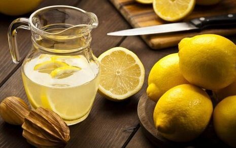 نوشیدن صبحگاهی آب لیمو لاغرتان می کند آب لیمو