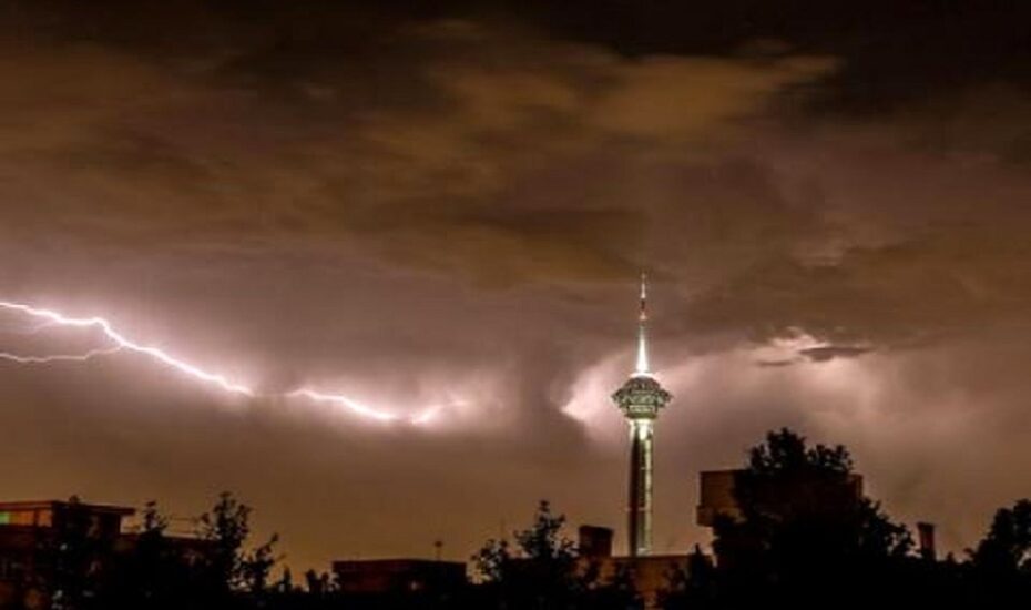 احتمال وقوع طوفان تندری در ۴ استان/ تداوم افزایش دما در برخی مناطق کشور احتمال وقوع طوفان تندری