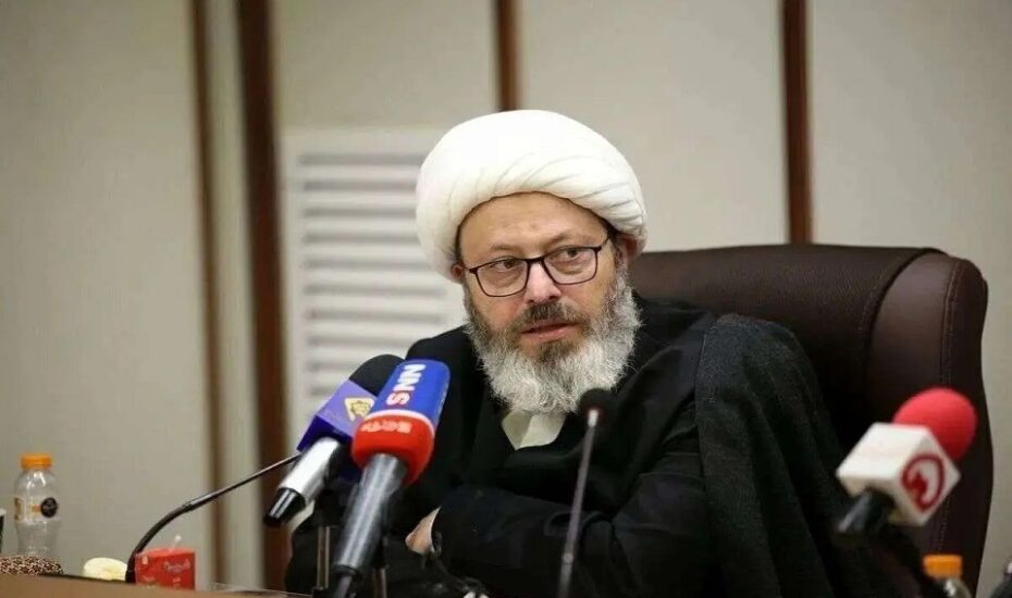 انتقاد مشاور وزیر خارجه از قاسمیان: صدور ویزای زائران متوقف شد انتقاد مشاور وزیر خارجه قاسمیان