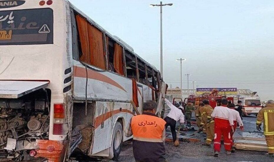 انحراف اتوبوس دانش‌آموزان